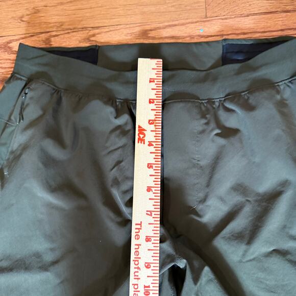 Lululemon Olive Green Jogger Pants Women's Large Athletic Training - Picture 7 of 8